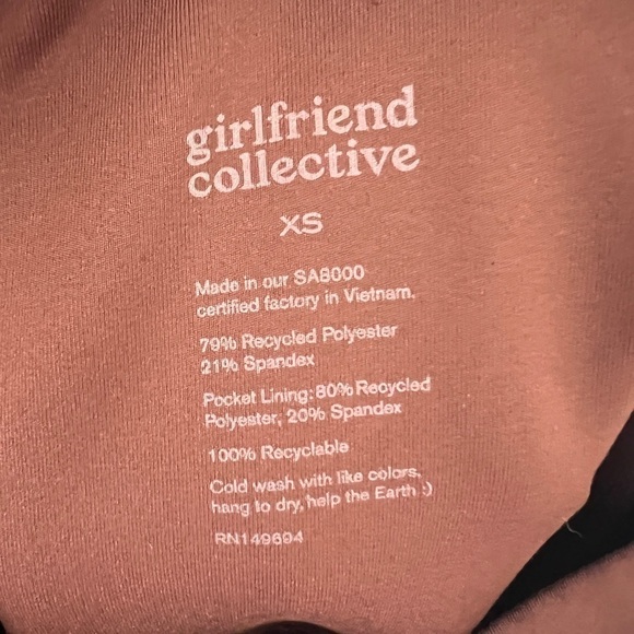 Girlfriend Collective Pocket Compression Leggings - Picture 4 of 4